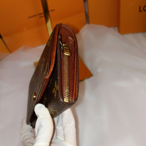 💥SOLD💥Louis Vuitton wallet - Picture 6 of 16